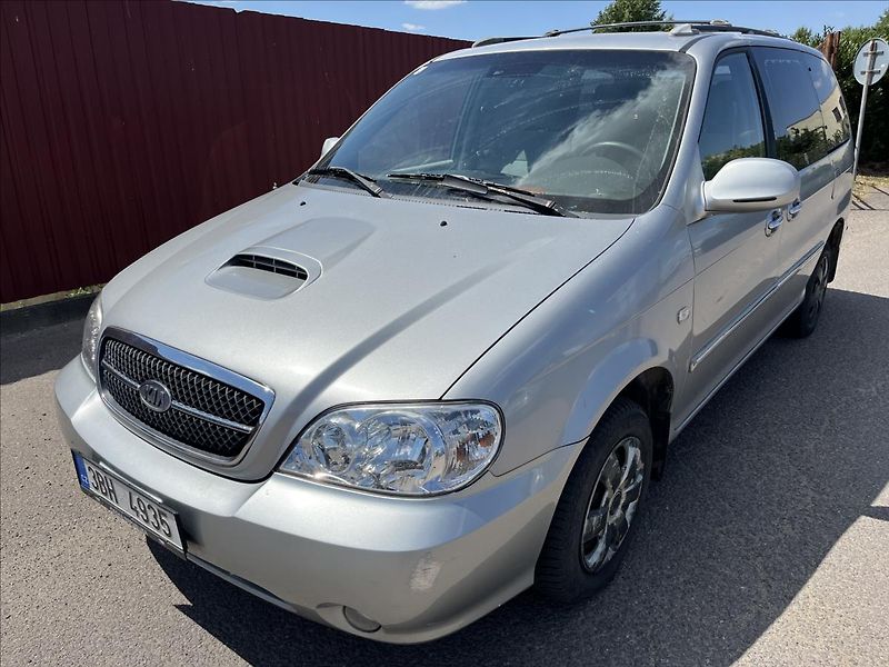 Kia Carnival 2,9 CRDi 6.MÍST STK 5/2028 - fotka 1 z 31