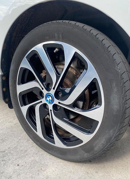 BMW i3 (2021) 120 Ah 2021 - fotka 5 z 19