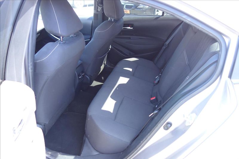 Toyota Corolla 1,6 VVT-i, ČR, 1 MAJ.,SERV.KN. - fotka 14 z 40