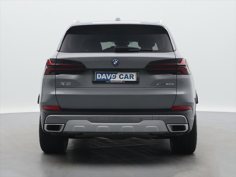 BMW X5 3,0 50e xDrive 230kW CZ DPH - fotka 6 z 38