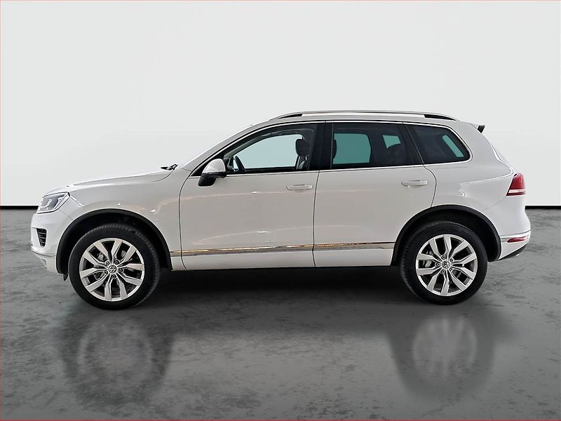 Volkswagen Touareg (2014) 3.0 TDI, 4X4, Automat - fotka 3 z 25