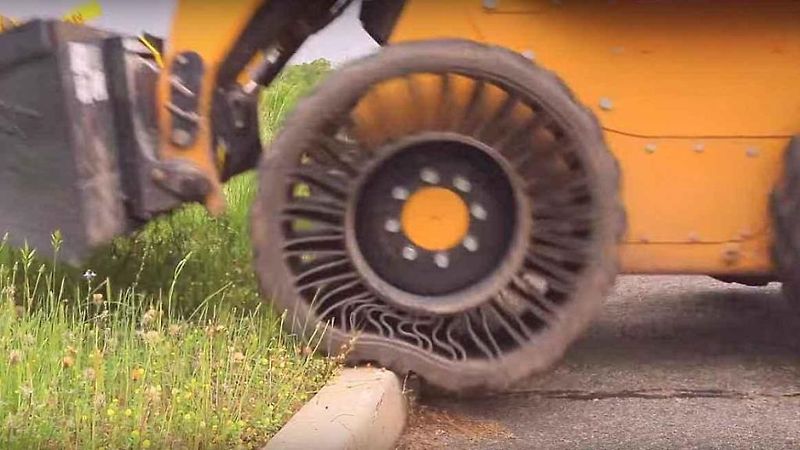 Michelin Tweel.