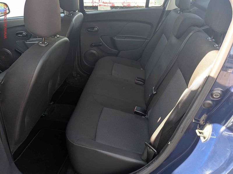 Dacia Logan (2013) 1.2i, ČR - fotka 10 z 14
