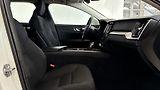 Volvo V60 (2018) D4 MOMENTUM + EL. TAŽNÉ - náhled 14