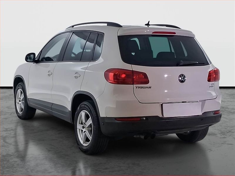 Volkswagen Tiguan (2014) 1.4 TSI, Park. senzory - fotka 4 z 16