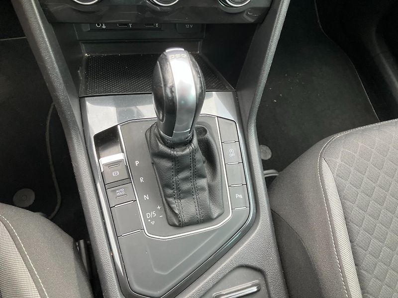 Volkswagen Tiguan (2017) 2.0TDI 110kW DSG NAVIGACE - fotka 25 z 27
