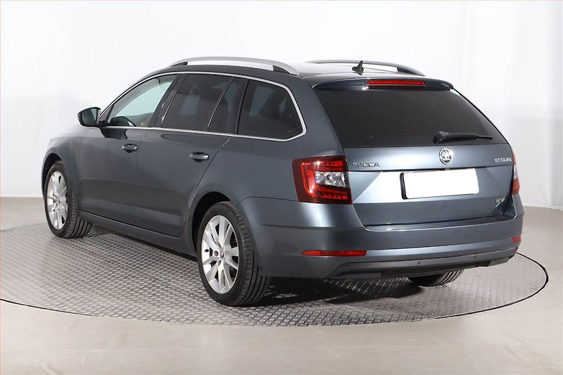Škoda Octavia (2020) 1.5 TSI G-TEC, Automat - fotka 4 z 26