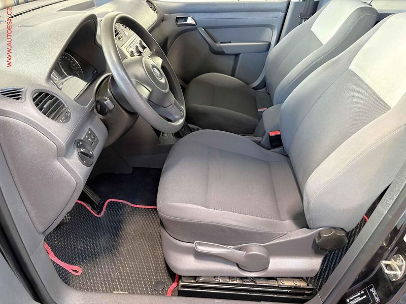 Volkswagen Caddy (2011) 1.6TDi, 1.maj, STK9/28 - fotka 9 z 14