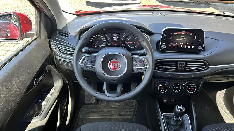 Fiat Tipo 1.4 T-Jet 120k Lounge  - fotka 9 z 14