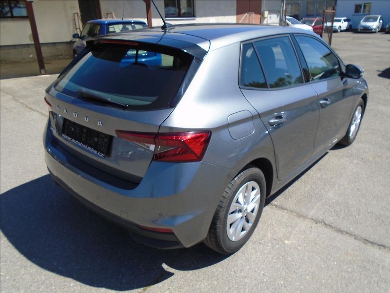 Škoda Fabia 1,0   AUTOMAT - fotka 4 z 29