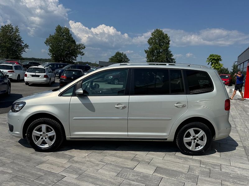 Volkswagen Touran (2014) SKY 1.6 TDI 77kW - fotka 8 z 46