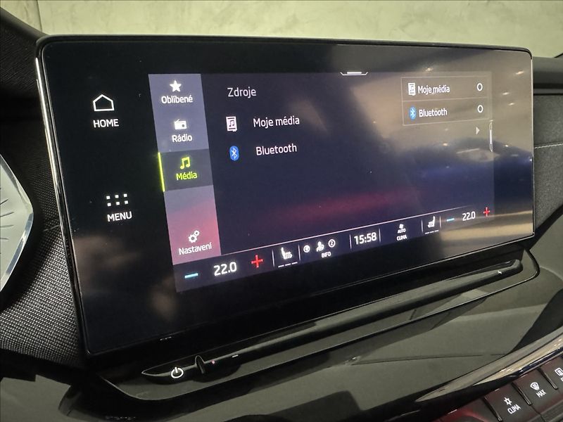 Škoda Octavia 2,0 TDi  Sportline Virtual LED - fotka 43 z 49