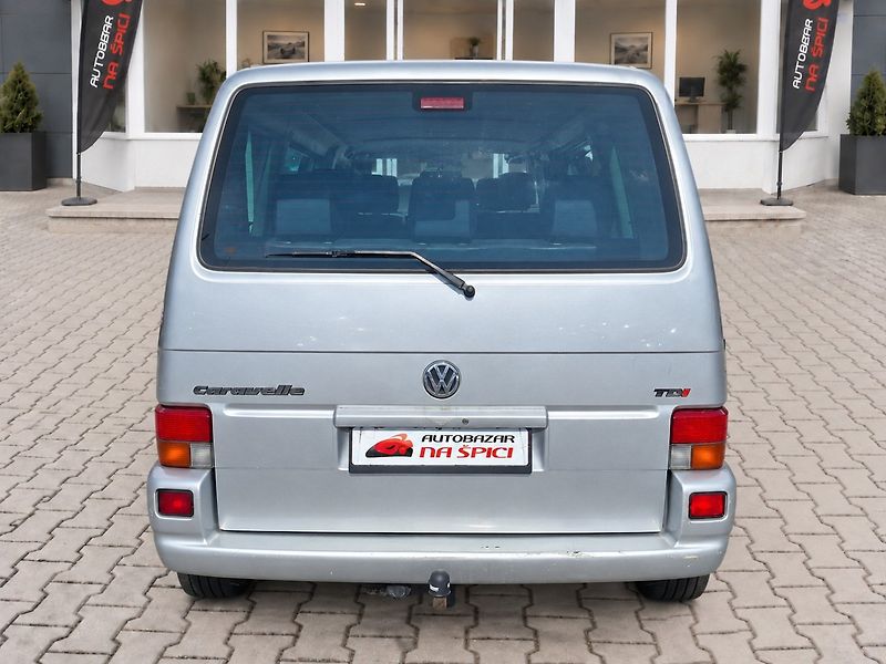 Volkswagen Caravelle (2002) 2.5TDI 111kW -7.MÍST-TAŽ.ZAŘ. - fotka 7 z 23