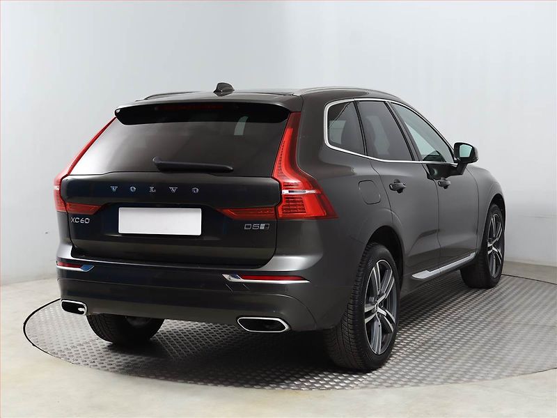 Volvo XC60 (2017) Inscription D5 AWD - fotka 5 z 20