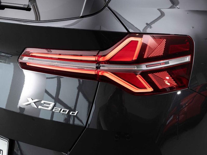 BMW X3 xDrive20d - fotka 11 z 23