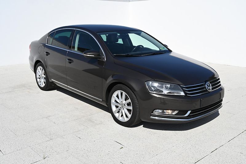 Volkswagen Passat 2.0TSI 155KW DSG Highline 7/14 - fotka 3 z 44