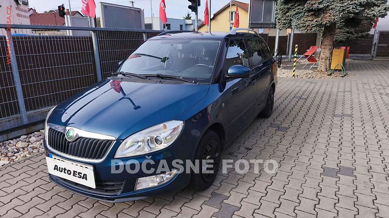 Škoda Fabia (2012) 1.2 TSi, ČR, servis.kniha - fotka 1 z 3