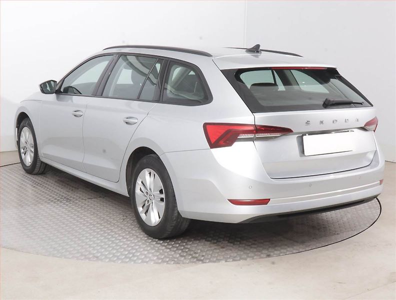 Škoda Octavia (2023) Ambition 2.0 TDI - fotka 4 z 14