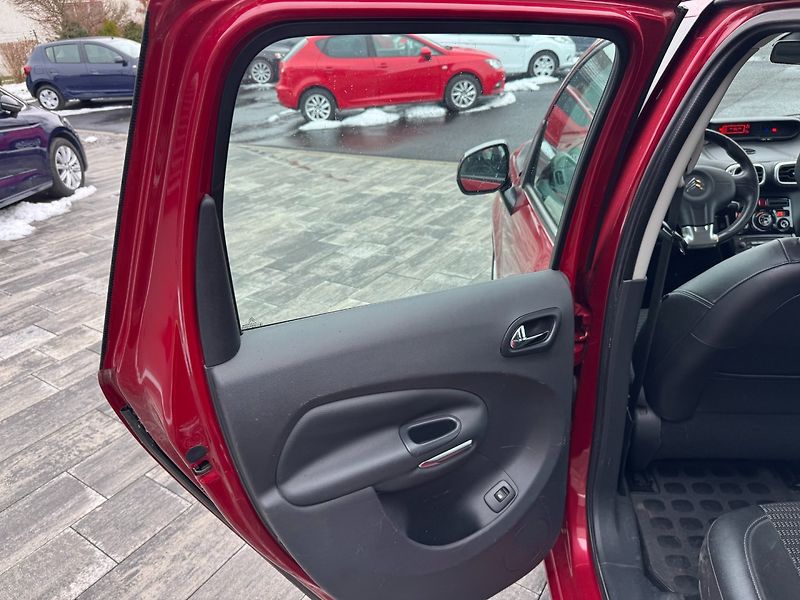 Citroën C3 Picasso (2011) 1,4i 70 KW - fotka 15 z 33