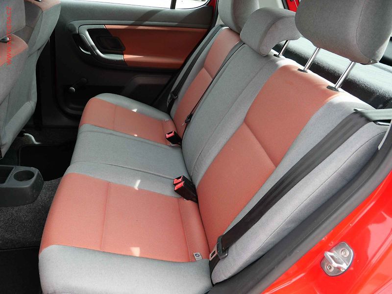 Škoda Fabia (2007) 1.4 i, ČR - fotka 10 z 14
