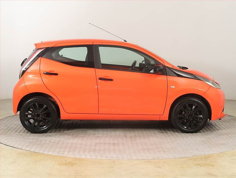 Toyota Aygo (2015) 1.0 VVT-i, ČR,1.maj, Tempomat - fotka 6 z 20