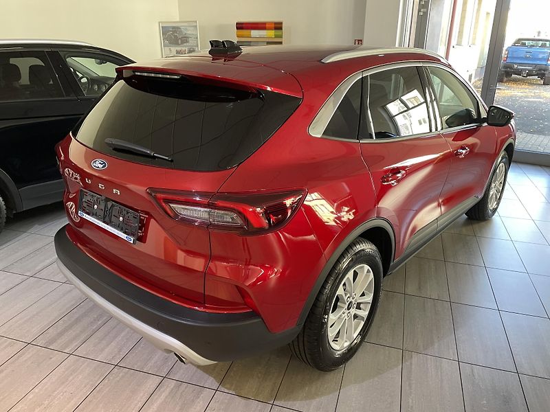 Ford Kuga (2024) Titanium 1.5 EcoBoost 110kW - fotka 5 z 30