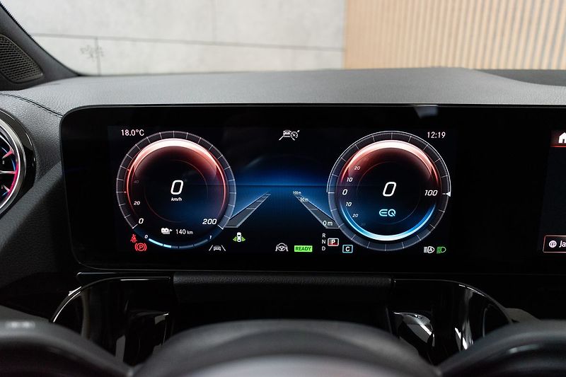 Mercedes-Benz EQA 250 EDITION 1*SoH 97%*TAŽNÉ*ČR - fotka 24 z 49