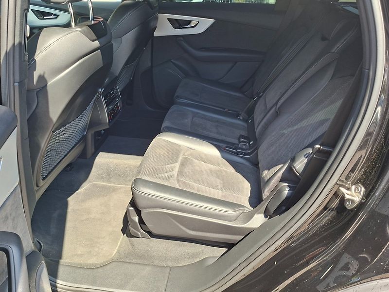 Audi Q7 (2022) 50TDI 210kW S-LINE -1.MAJ.-DPH - fotka 30 z 37