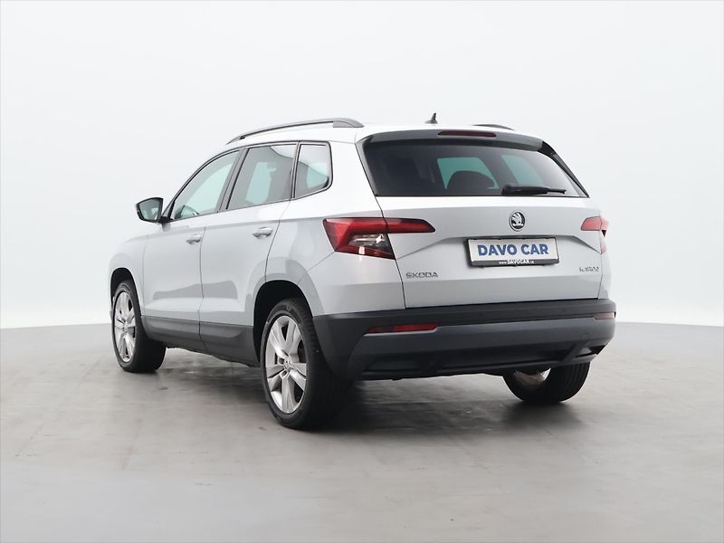 Škoda Karoq 1,6 TDI DSG Style Sport Navi - fotka 5 z 39