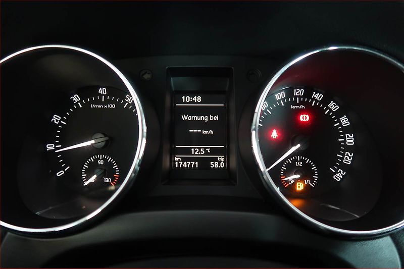 Škoda Yeti (2011) Ambition 1.4 TSI, Serv.kniha - fotka 11 z 15
