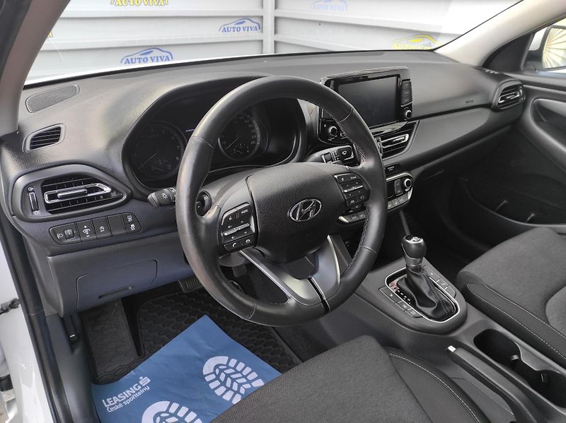 Hyundai i30 1,5T-GDi mHev,48V,AT,Fastback - fotka 18 z 42