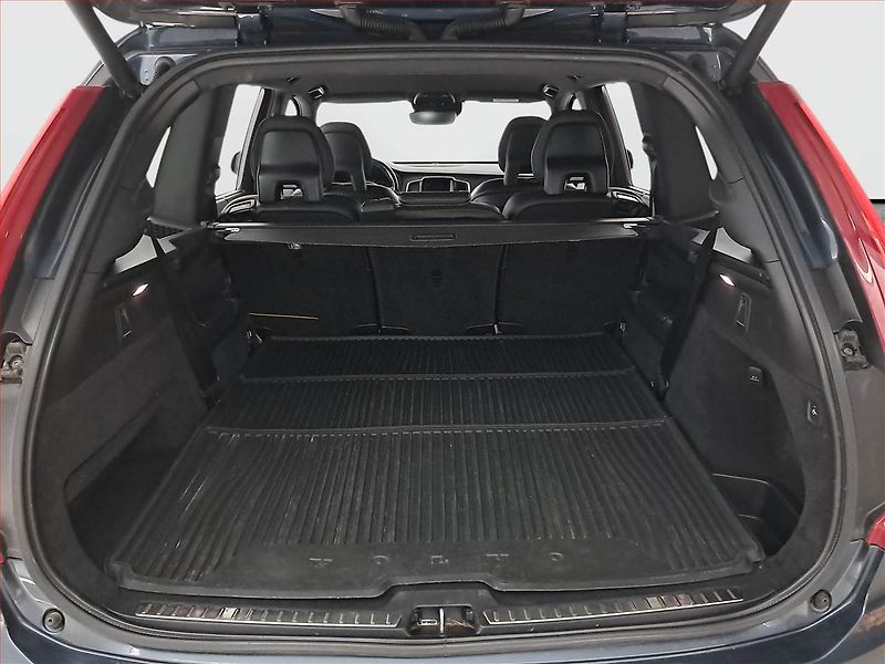 Volvo XC90 (2021) B5 AWD - fotka 14 z 25