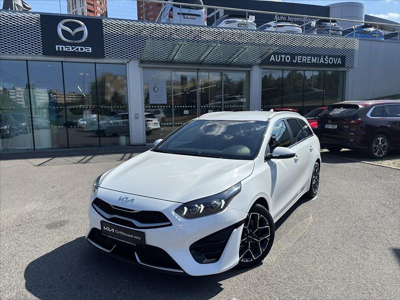 Kia Ceed 1,5 AT GT Line ZÁRUKA TÁŽNÉ - fotka 1 z 47