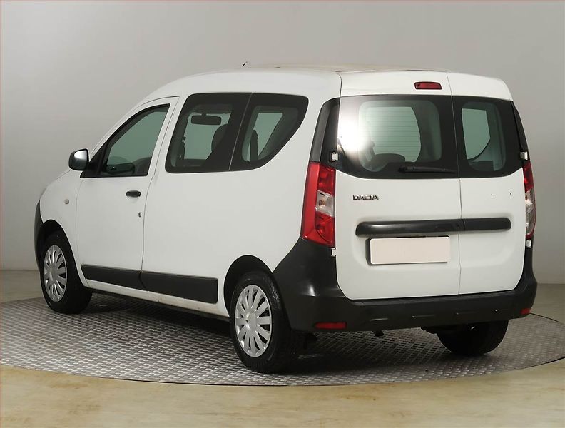 Dacia Dokker (2018) Open 1.6 SCe, 5Míst, ČR, 1Maj - fotka 4 z 15
