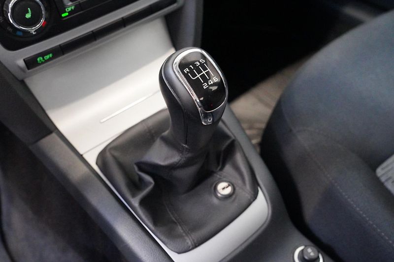 Škoda Octavia - fotka 21 z 25