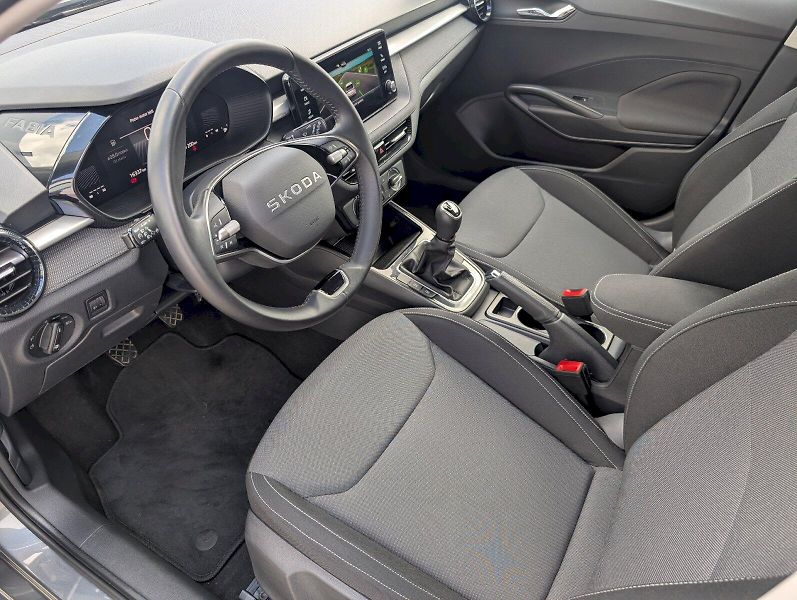 Škoda Fabia (2025) 1,0 TSI / 70 kW Selection - fotka 7 z 30