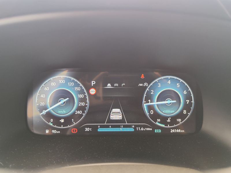Hyundai i30 1.5 T-GDI/103kW N-Line DCT - fotka 17 z 36