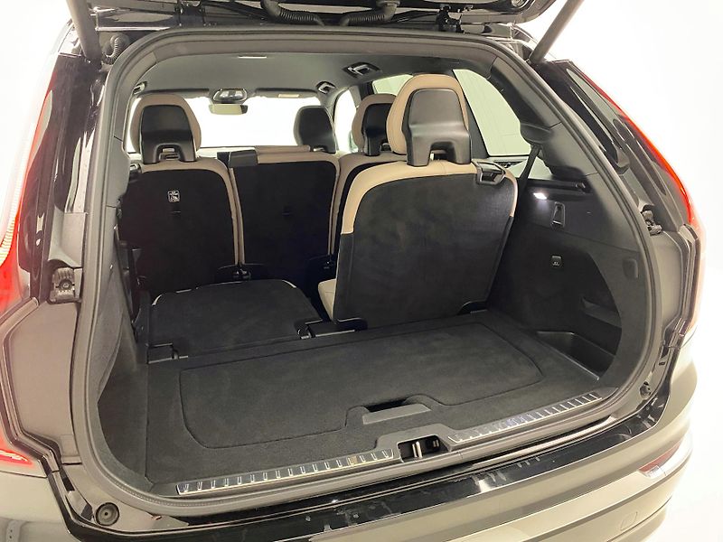 Volvo XC90 B5 AWD BRIGHT PLUS AUT CZ 7m - fotka 34 z 58