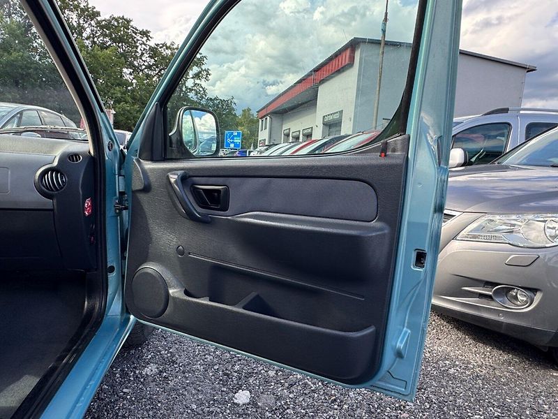 Citroën Berlingo (2003) 2.0 HDi Multispace - fotka 12 z 25