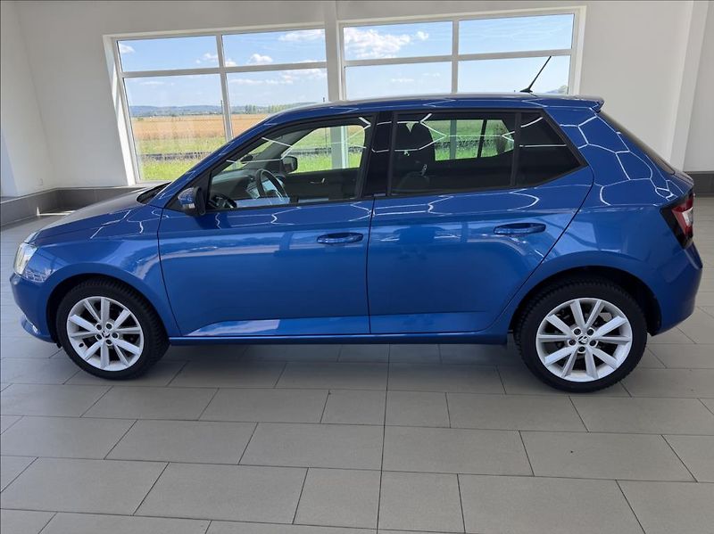 Škoda Fabia 1,2 TSi, 1.maj,klimatronic, BT - fotka 2 z 29