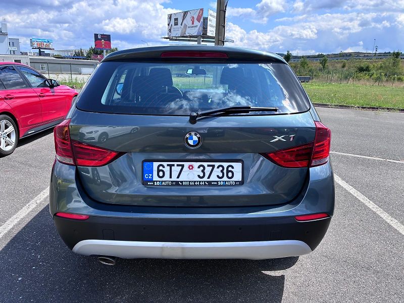 BMW X1 (2010) - fotka 2 z 14
