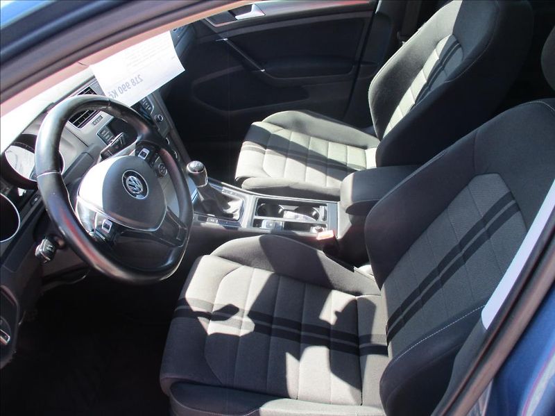 Volkswagen Golf 1,4 TSI,digiklima,xenon,s.kn. - fotka 13 z 41