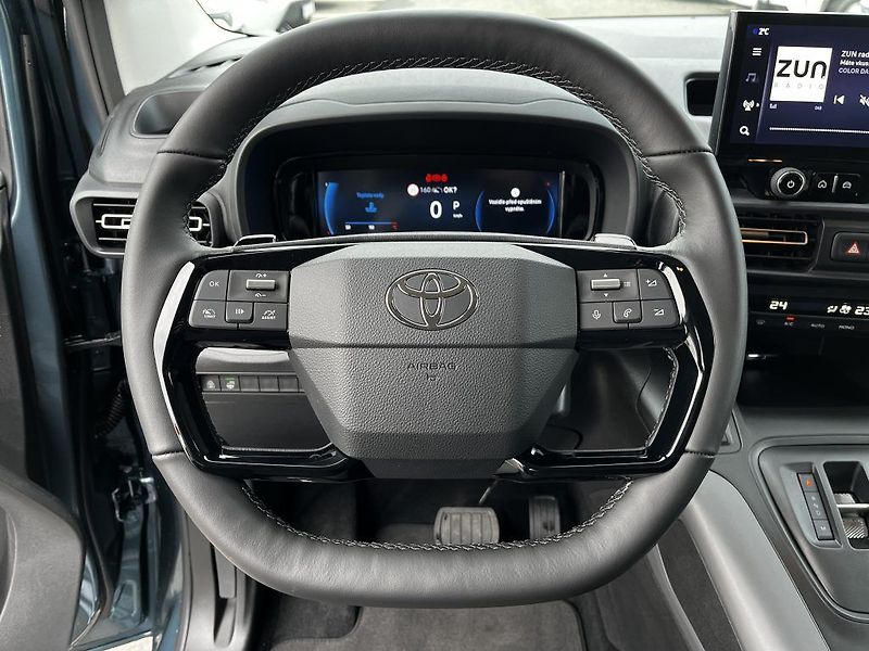 Toyota ProAce City Verso 1.5L 130k Family ODBĚR 1/2027 - fotka 18 z 31