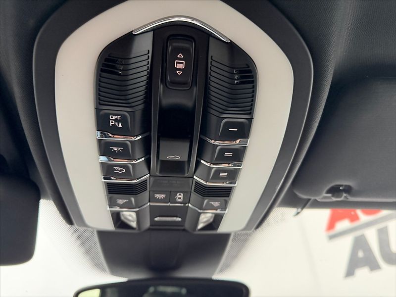 Porsche Cayenne 3,0 TDI  V6 193kW-FACELIFT!! - fotka 29 z 41