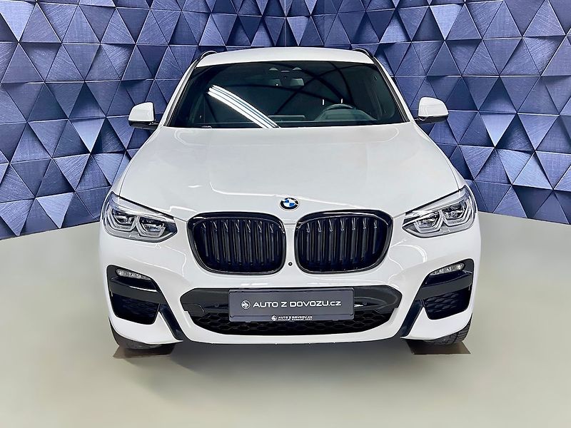 BMW X4 M40d xDrive M-PAKET - fotka 3 z 33