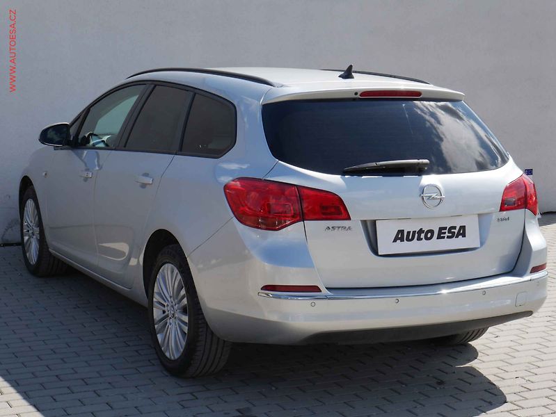 Opel Astra (2015) 1.6CDTi, AC, temp - fotka 6 z 18