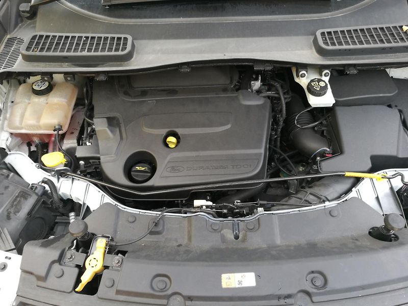 Ford Kuga 2,0 TDCi - fotka 19 z 21