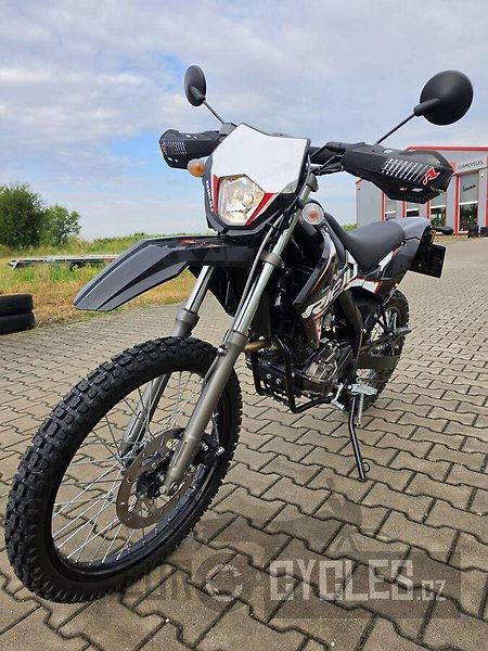 Rieju Marathon 125 Pro (2024) - fotka 7 z 13
