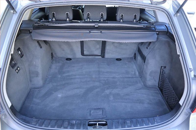 BMW Řada 3 (2010) 320 d xDrive, 4X4, Automat - fotka 14 z 24