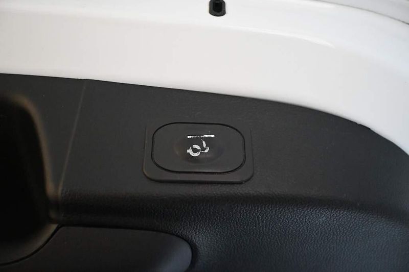 Ford Focus (2021) 1.5 ACTIVE X LED VIRTUAL Tažné - fotka 26 z 33